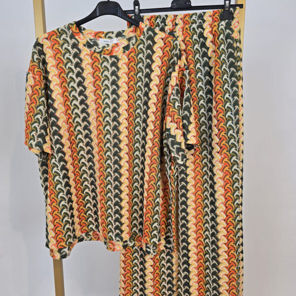 Tweedelige set V Print (beschikbaar in diverse kleuren) - Afbeelding 3